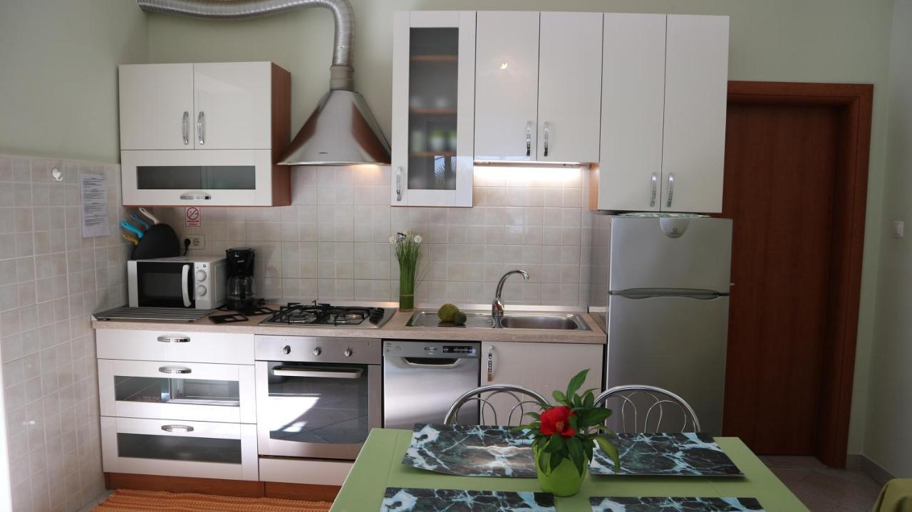 Apartments Komel II Opatija Exterior photo